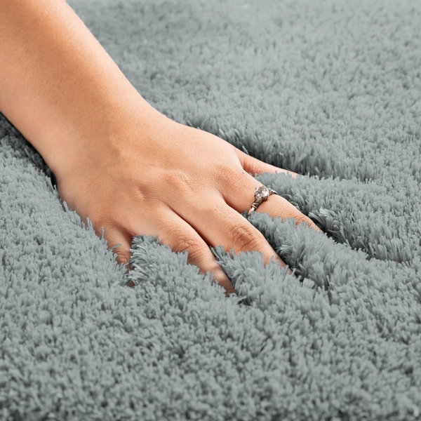 Luxe Home International Carpet Super Soft Anti Slip Vegas Rectangular Rugs For Bedroom,Livingroom(Silver,3X5 Feet) - 3x5 Ft, Silver