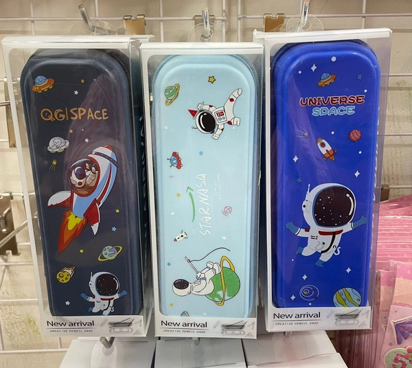 Hard Case Plastic Pouch W/Pen Holder - Space Kids