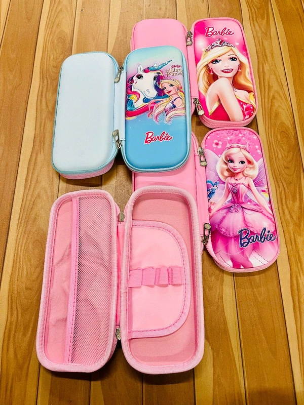 7D Eva Small Unicorn Barbie (Poly Pack)