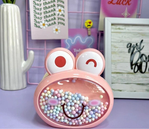 Frog Pen Stand G-824