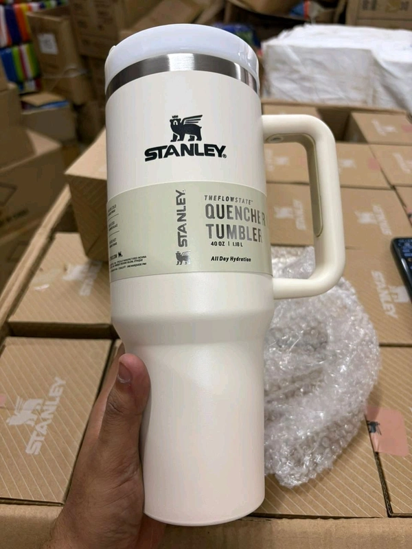 Stanley Quencher H2.0 Tumbler Plain 40oz - Cream