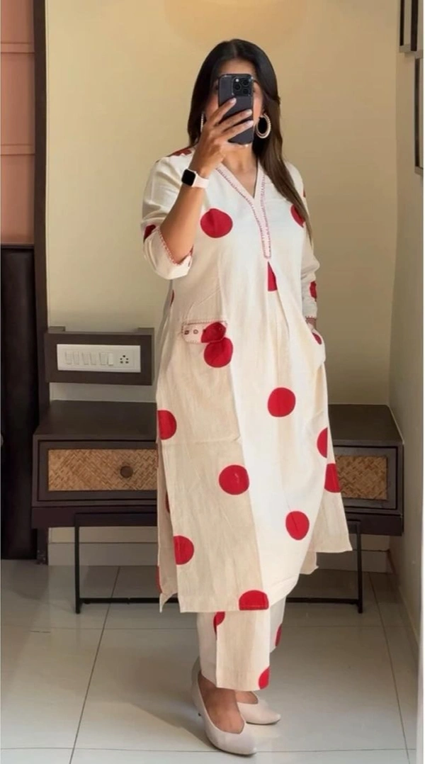 225 Colour Cream and ππ red polk KDJ - XXL-44