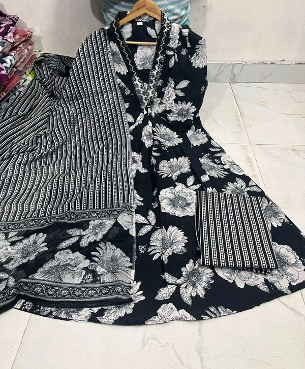 SF5 5641 Pure fine Cotton fabric Havy Embroidery Work Kurti with Pant with cotton  Dupatta
 - Black, M-38