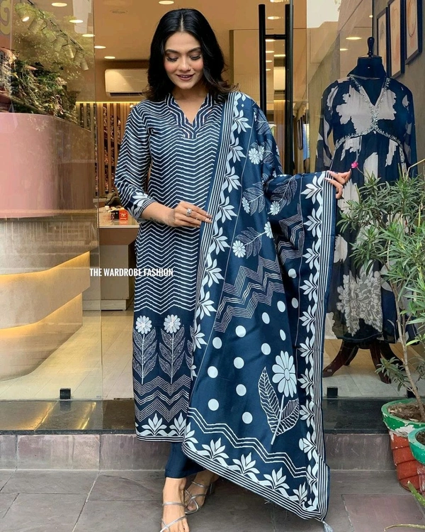 LCJ 5652 *New Cotton suit  *Pent* with *Maslen digital print* dupatta
 - L-40