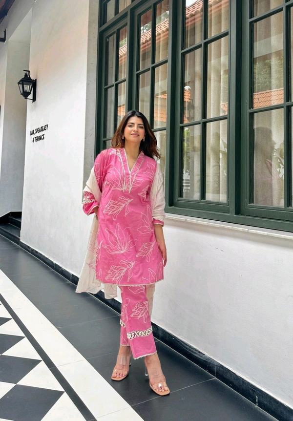 LCW 5690 *New Pink Kurta Pant duppta side hand cut and pant Lace work  - L-40