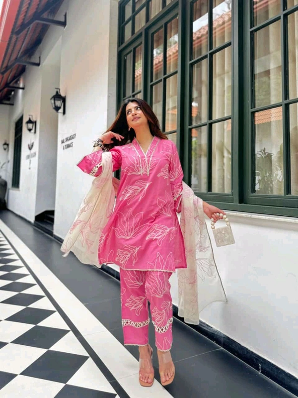 LCW 5690 *New Pink Kurta Pant duppta side hand cut and pant Lace work  - 2XL-44