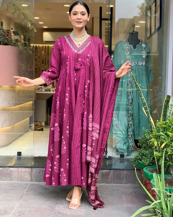 LCW 5705 *New lounch Cotton  A-line Kurta Pant Set  Hand work& embroidery* - Pink, 2XL-44