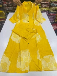 LCW 5711  Newest Jaipur print _cord -set 
*Featuring beautiful a line cord _set Jaipur print  border Design Less work Kurti with side pocket*
 - Yellow, 33XL-46
