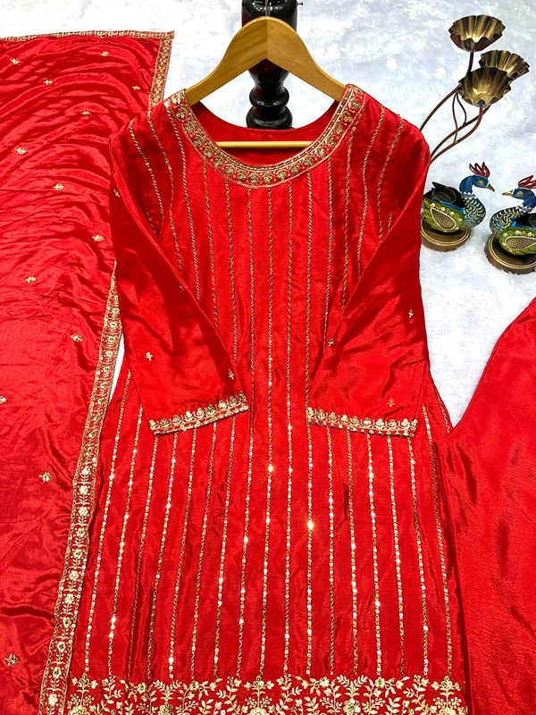 DSS 5773 NEW ĐĚSIGNER PARTY WEAR CHINON SILK TOP AND PANT PLAZZO. FANCY DUPPATA EMBROIDERY WORK - XL-42