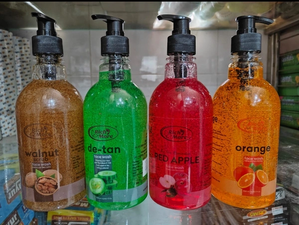 RICH MORE 3856 FACE WASH  500ml - Walnut Scrub