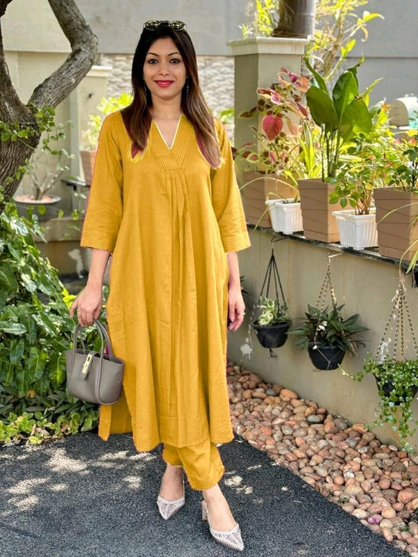 SF5  5798  NEW DESIGN LONCH V NACK PURE COTTON CO-ORD SET WITH SIDE POCKET & KATHA WORK  - Yellow, L-40