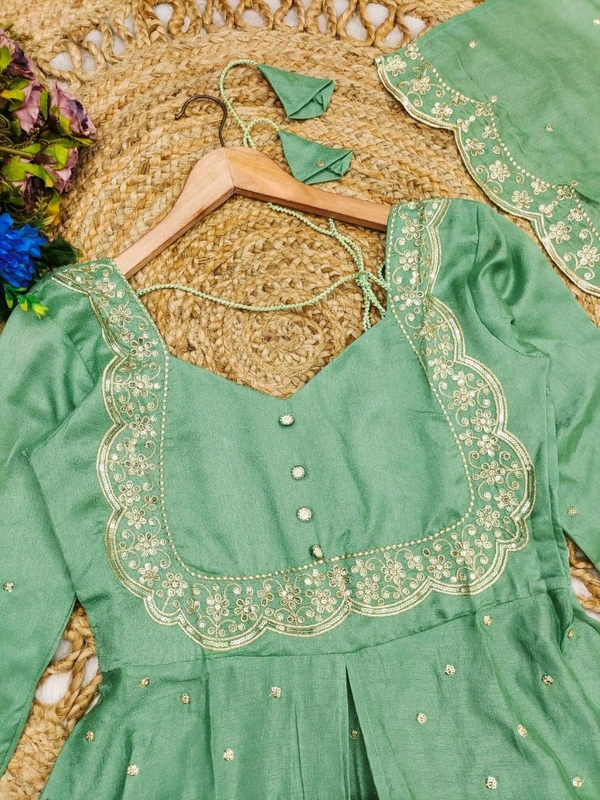 DSS 5808 very Beautiful  Vichitra Silk Embroidery Finely Crafted Thread Art Work Dress  - pista Green, 2XL-44