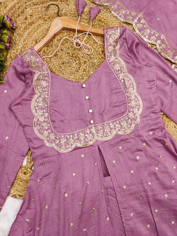DSS 5808 very Beautiful  Vichitra Silk Embroidery Finely Crafted Thread Art Work Dress  - pink, XL-42