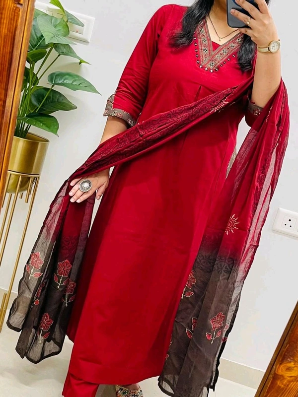 SF5  5810 new Style Pure Cotton Kurti With Pant Malmal  Dupatta Set  - 2XL-44