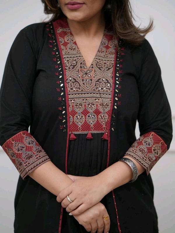 SF5  5814 Beautiful  A-line  kurti with hand mirror work.
Cotton straight plazo set  With Dupatta  - Black, XL-42