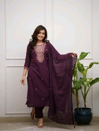 LCW 5835 New launch Pure Cotton Kurti Pant And Malmal Dupatta Set With Colourful Embroidery Work  - Purple, L-40
