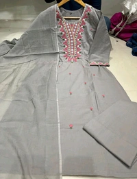 LCW 5835 New launch Pure Cotton Kurti Pant And Malmal Dupatta Set With Colourful Embroidery Work  - Gray, 2XL-4