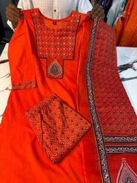 SF5 5846 New Style: cotton printed straight Kurta with Cotton Pant  & Malmal Dupatta Work:  hand work - Red, 2XL-44