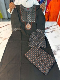 SF5 5846 New Style: cotton printed straight Kurta with Cotton Pant  & Malmal Dupatta Work:  hand work - Black, M-38