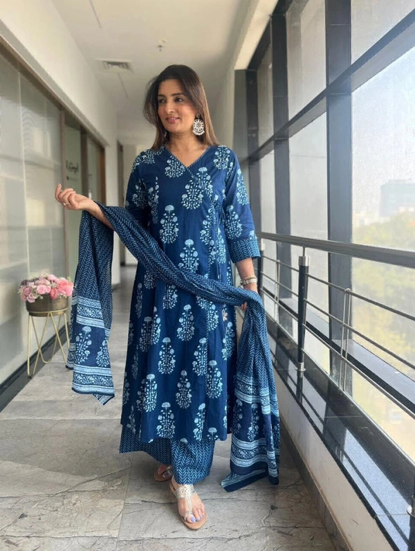 KDJ STRAIGHT KURTA SET WITH DUPATTA  - 42-XL