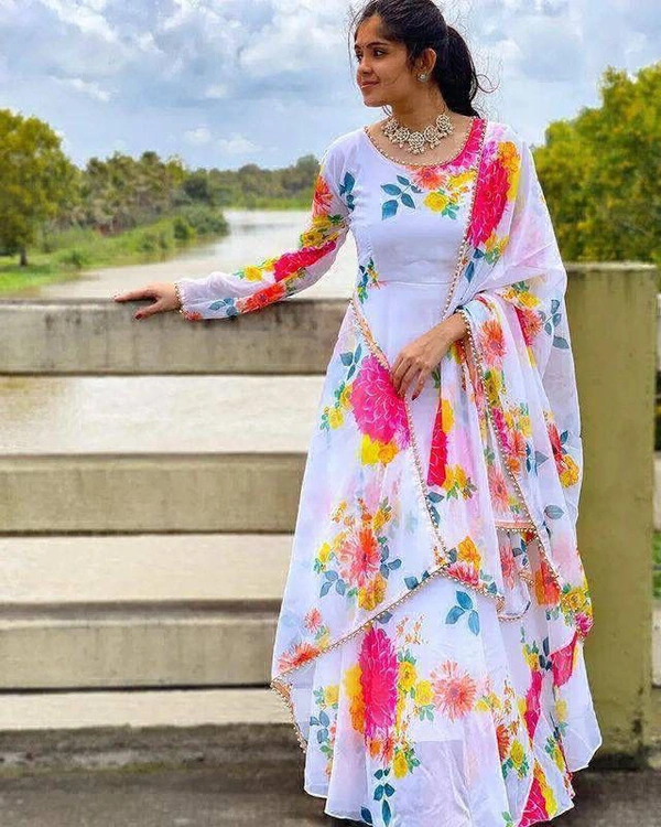 DSS BEAUTIFUL PRINTED KURTI WITH DUPATTA  - L-40