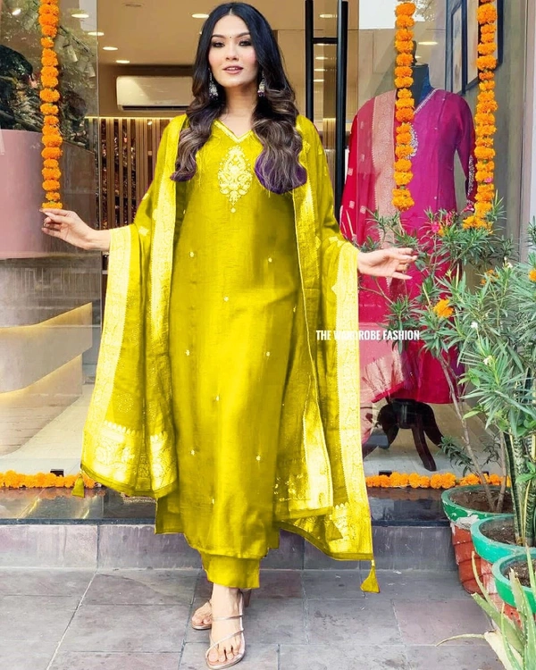 KDJ REYON FEBRIK KURTI WITH PANT DUPATTA  - Purple, M-38