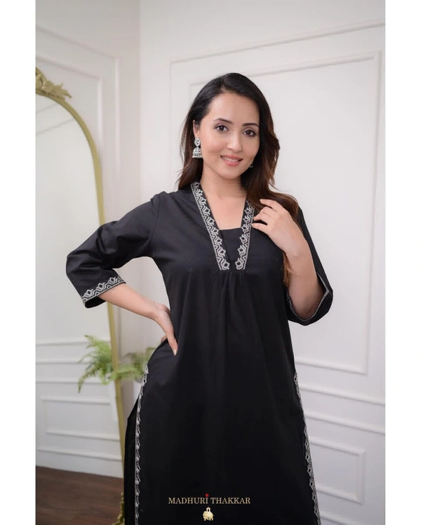 KDJ 2722 Summer Reyon Kurti Set  - Black, 2XL-44