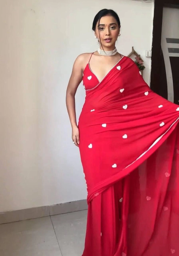 WDW Designer Saari  - Red