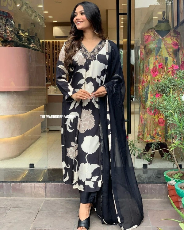 KDJ 5290 Beautiful Kurti Set  - L-40