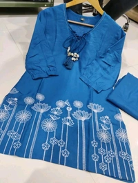SF2 5033 *beautiful embroidery fabric Rayon Kurti Paint - M-38