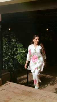 SF2 5042  New Floral  Kurta Pant set  lace Work  comfortable  and classy🥰 - 2XL-44