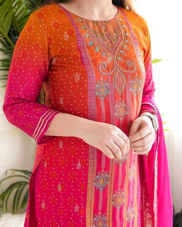 SF3 5055 *HEAVY DESIGNER SUIT SET  Original MIRROR KHATLI Work  beautiful Heavy Suit Set  pants and Lace Dupatta. HEAVY CHIFOON SILK - XL-42