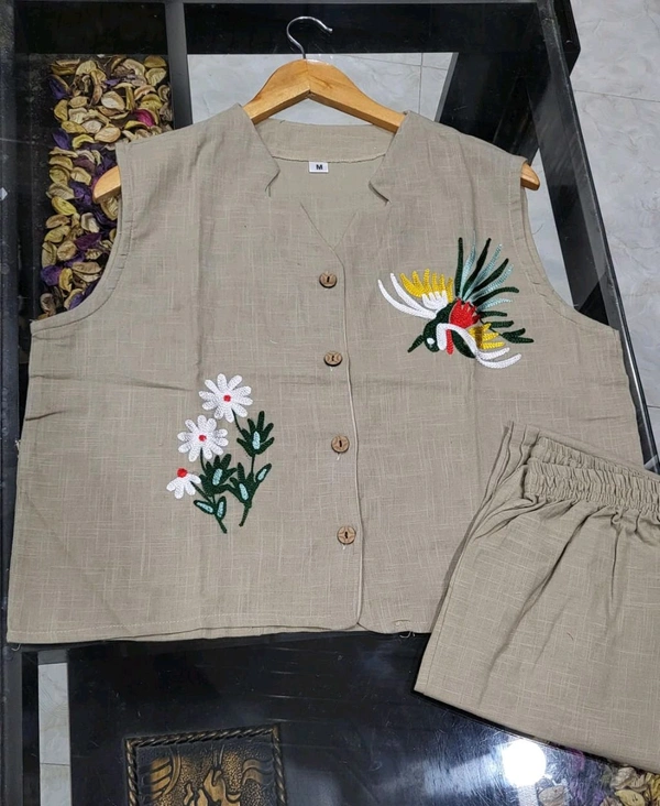 SF2 5373 Premium cotton Co-ords Sets Beautiful Aari Bird & Floral Work  - Gray, L-40