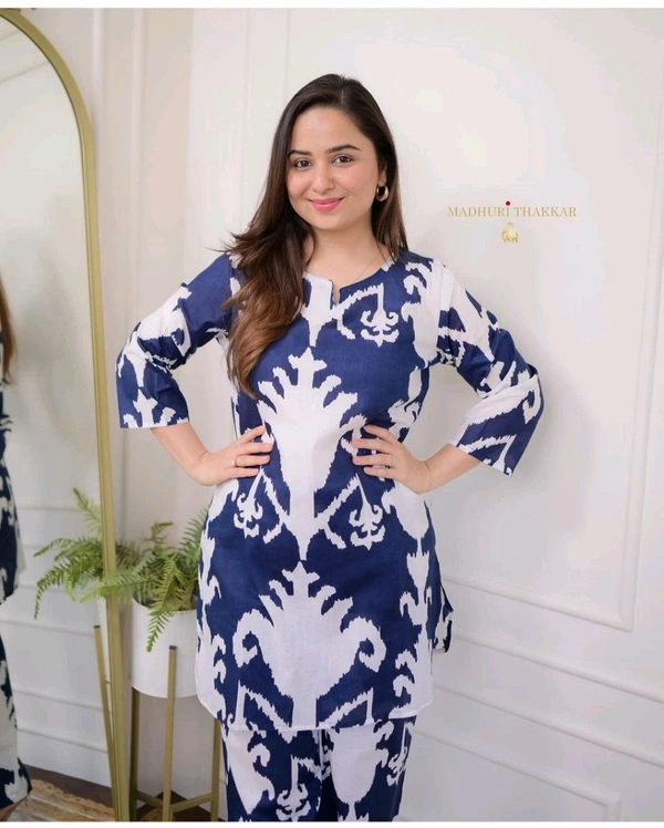 SF2 5380  Beautiful *cotton co-ords sets,l comfortable amazing print. perfect outfits  - Blue, 2XL-44