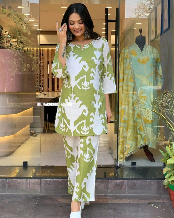 SF2 5380  Beautiful *cotton co-ords sets,l comfortable amazing print. perfect outfits  - Green, M-38