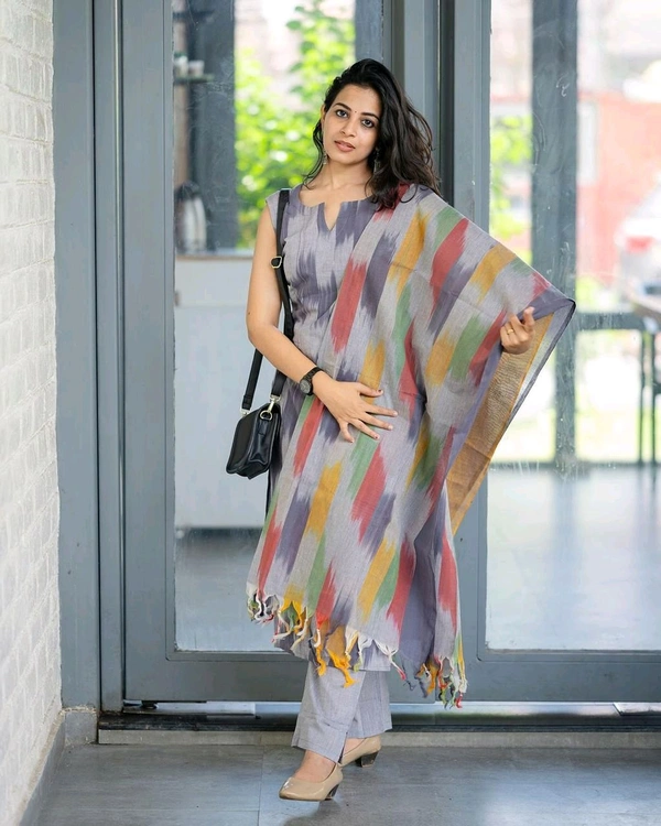 SF3 5423  South cotton handloom kurti  handloom cotton pants and dupatta*  - Gray, XL-42