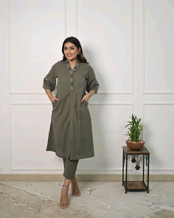 SF3  5464 finest Cotton Slub  and bold shade of CollarCo-Ord set Cotton SlubBoth side pocket - XL-42
