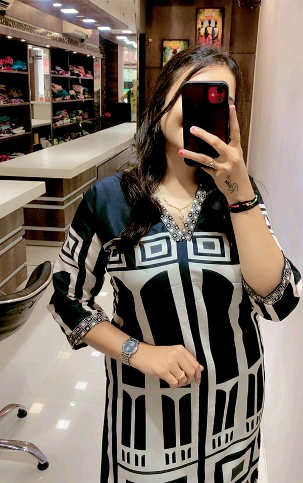 SF2 5472  🆕Trendy wear Charcoal Digital Panel Printed Muslin Silk Kurta and Pant set  - L-40