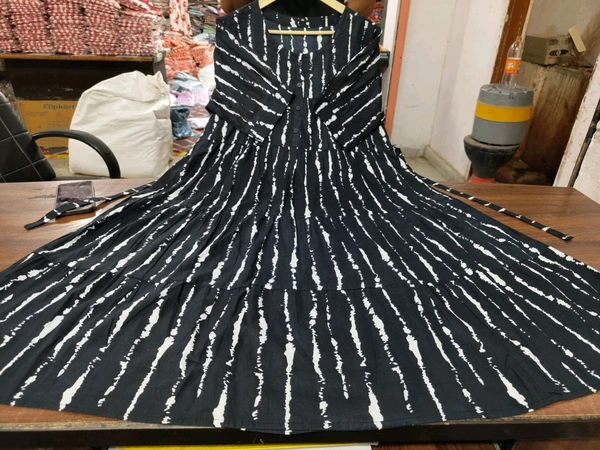 SF2  5494 New Beautiful black Printed cotton middi with heart neck Gown dress - XL-42