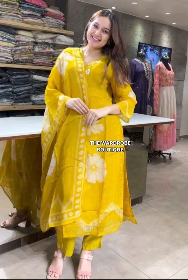 SF3  5511  Very Beautiful Flower Print  Design for Gorgeous   Malmal Dupatta  - Yellow, M-38