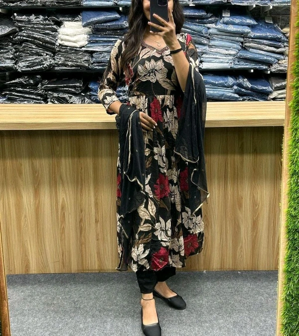 SF2  5517 Beautiful Rayon  Fabric nayra Cut kurti, Pant With Dupatta - L-40