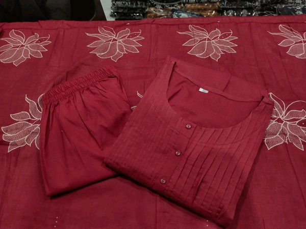 SF3  5519  Latest launch a pintex Pure Cotton Set discharge print kurti with pant and mulmul printed dupatta - Red, XL-42