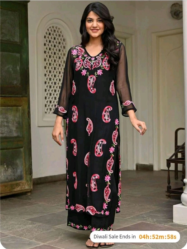 SF2  5524 _Exclusive Lucknowi chikankari aari work_kurta Set - L-40