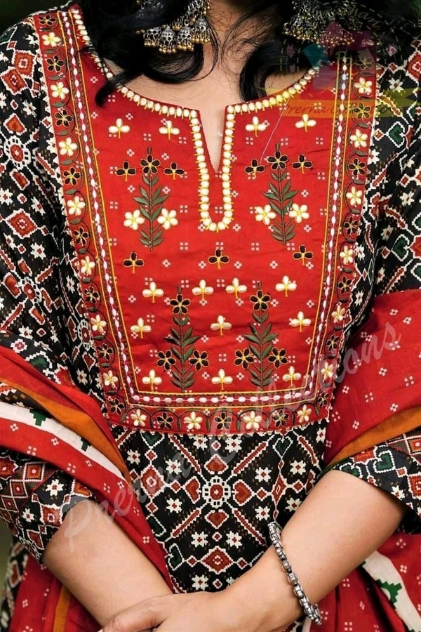 SF2  5526 CLASSY HEAVY ZARI EMBROIDERED YOKE PURE PATOLA PRINT RAYON PANTS  KURTI - M-38
