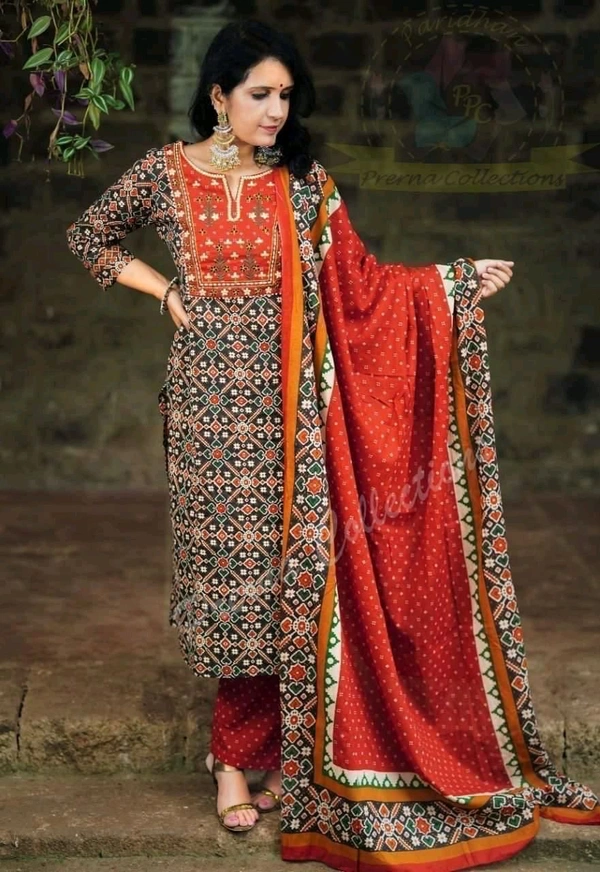 SF2  5526 CLASSY HEAVY ZARI EMBROIDERED YOKE PURE PATOLA PRINT RAYON PANTS  KURTI - 2XL-44