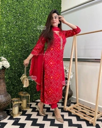 SF2  5537  SpecialBandhani Cotton   Sequence Work On kurta and Plain Malmal Duppata with Plain Pant - L-40