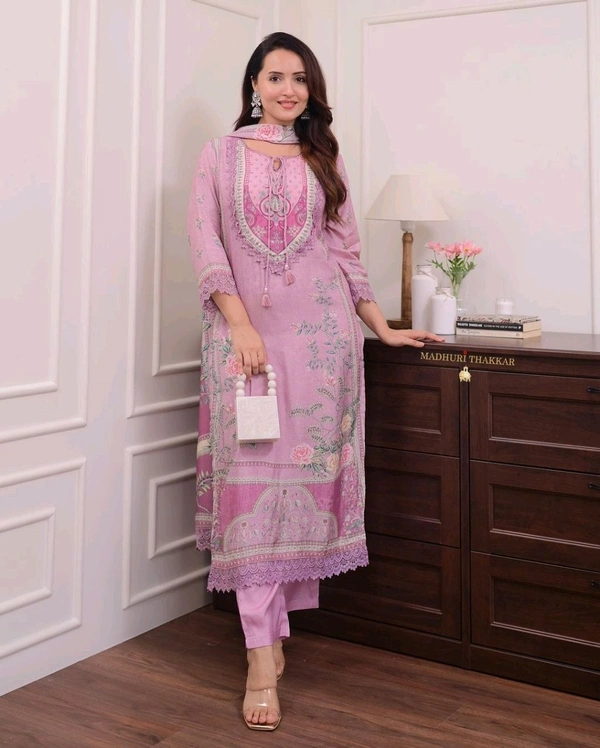 SF3  5582 NEW COLLECTION PATTERN *Ivory Pakistani Suits made from Pure Muslin fabric with digital prints  - M-38