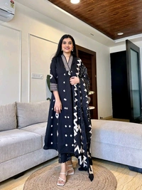 SF3  5587 New Quality *Premium Heavy Cotton Full Printer Dress With Printed Plazzo Border Handwork With Malmal Printed Dupatta - Black, L-40