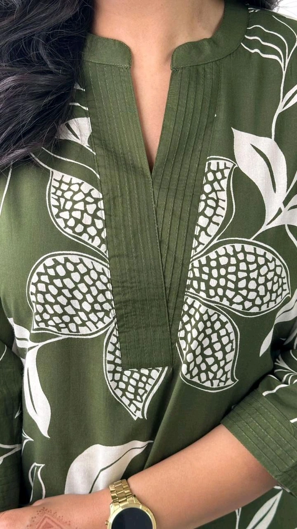 SF2  5609 💜 *Pure Cotton Kurta Pant plazo in Beautiful Floral Prints - Green, XL-42