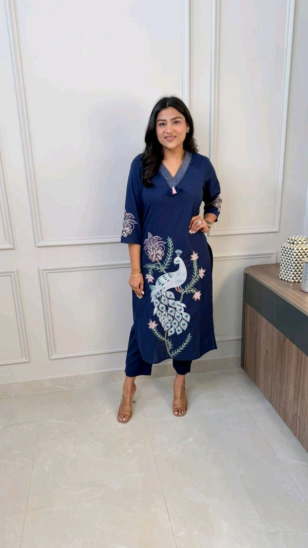 SF5  5622 
Pure Linen Cotton Kurta Pants With Katha Work 
embroidery work*
 - 2XL-44, Blue